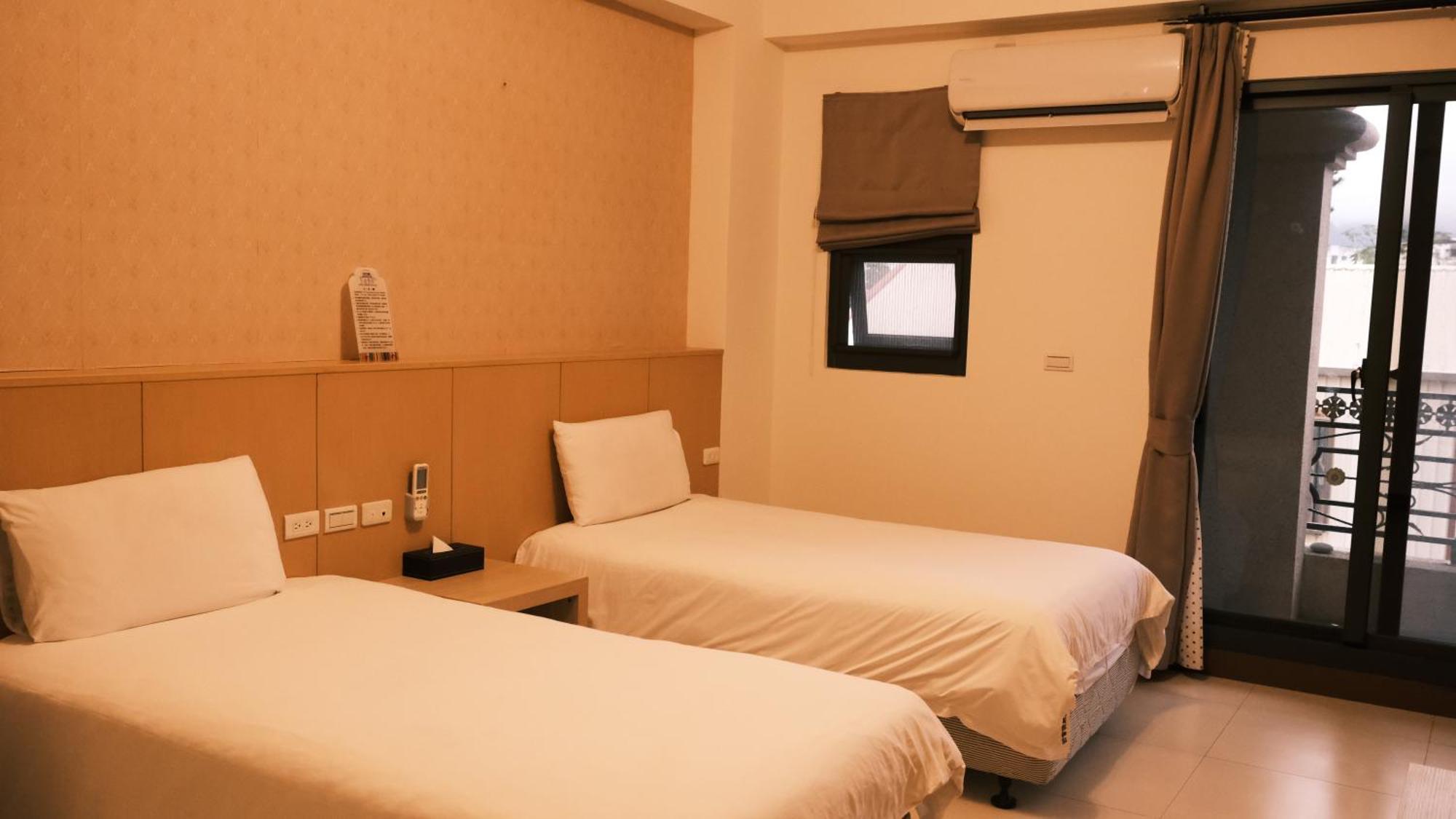Fuga Royal Hall Homestay Hualien stad Exteriör bild