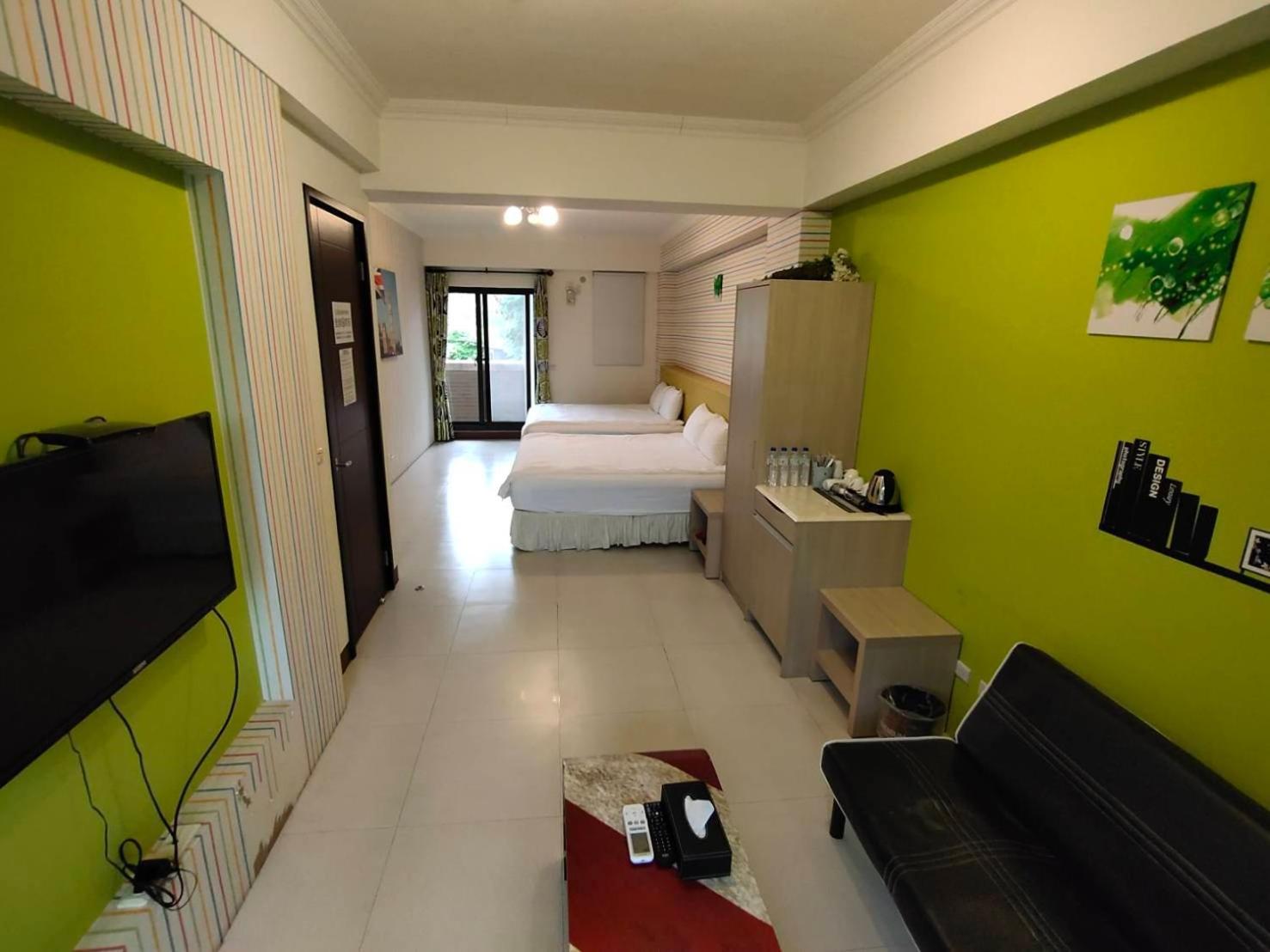 Fuga Royal Hall Homestay Hualien stad Exteriör bild
