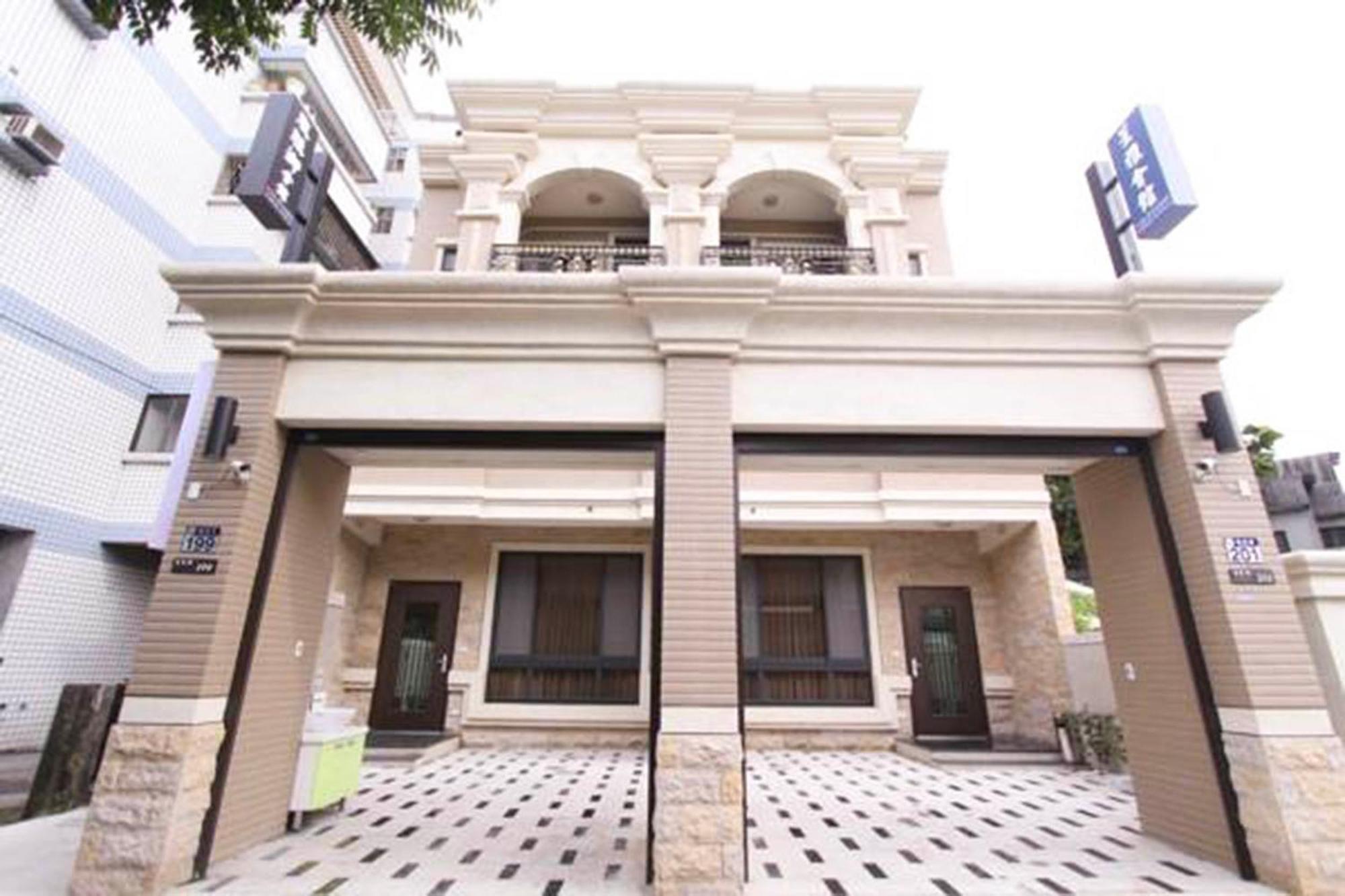 Fuga Royal Hall Homestay Hualien stad Exteriör bild